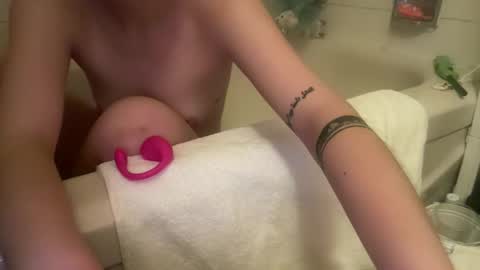 princessoftenis44 online show from 12/01/25, 04:34