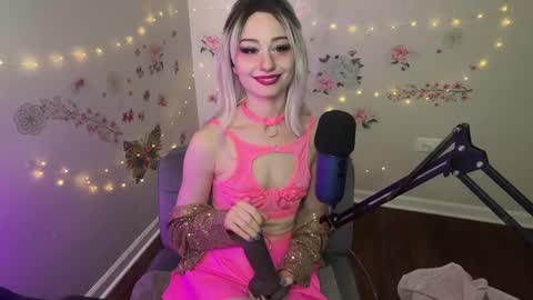 Snapshot of princessstarrxxx chatting on 05/06/26, 09:31 Starr online show from 05/06/26, 09:31