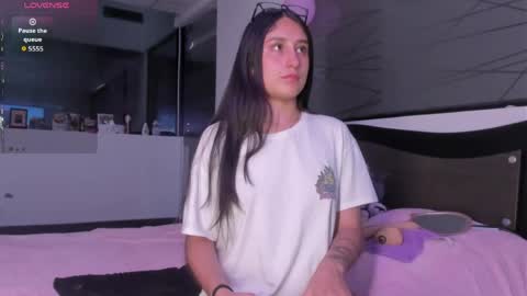 Valentina online show from 04/17/26, 10:13