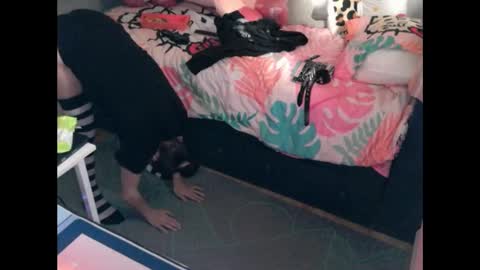 Snapshot of princesstyff chatting on 09/09/25, 10:59 Tyff et Blast online show from 09/09/25, 10:59