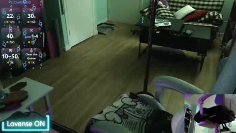 Snapshot of princesstyff chatting on 09/18/25, 11:01 Tyff et Blast online show from 09/18/25, 11:01