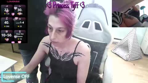 Snapshot of princesstyff chatting on 03/15/26, 07:53 Tyff et Blast online show from 03/15/26, 07:53