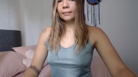 Snapshot of priscila_black chatting on 02/09/25, 06:26 Marcela online show from 02/09/25, 06:26