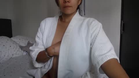 Snapshot of priscila_black chatting on 02/20/25, 09:09 Marcela online show from 02/20/25, 09:09