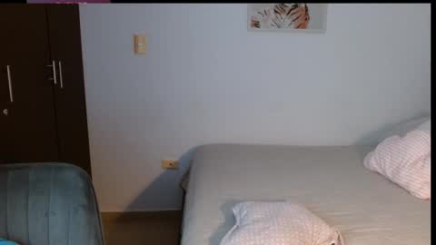 Snapshot of priscila_black chatting on 10/11/25, 09:02 Marcela online show from 10/11/25, 09:02