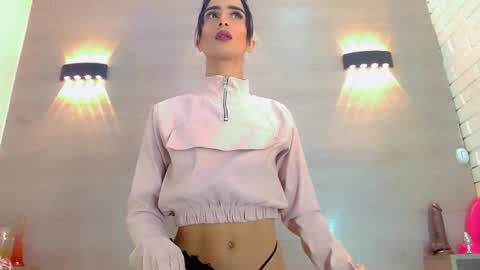 Snapshot of priscilarainbow chatting on 10/14/25, 04:13 priscilarainbow online show from 10/14/25, 04:13