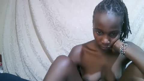 Snapshot of pritty_amber chatting on 01/14/26, 05:35 pritty_amber online show from 01/14/26, 05:35