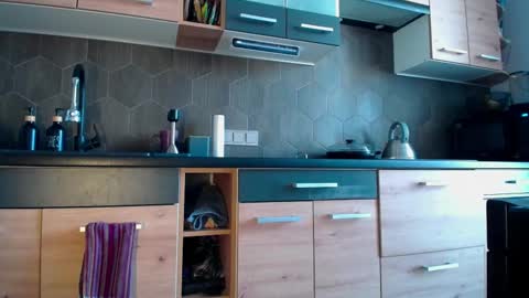 Space online show from 03/04/25, 01:17