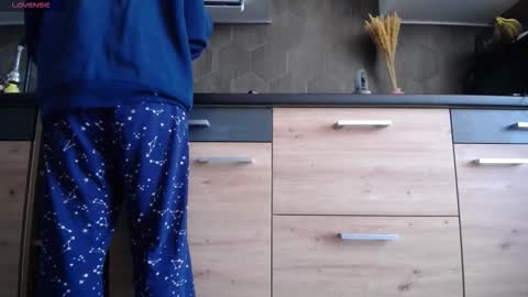 Space online show from 10/31/25, 07:31