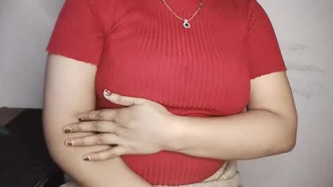 Snapshot of priyu_ chatting on 11/07/25, 07:03 priyu_ online show from 11/07/25, 07:03