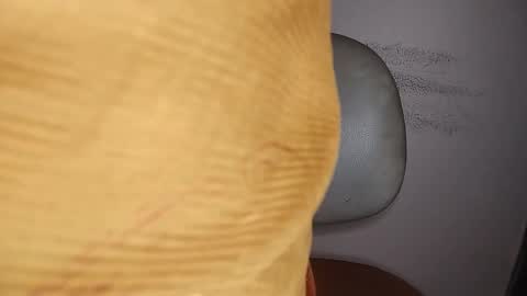 Snapshot of priyu_ chatting on 11/25/25, 09:59 priyu_ online show from 11/25/25, 09:59