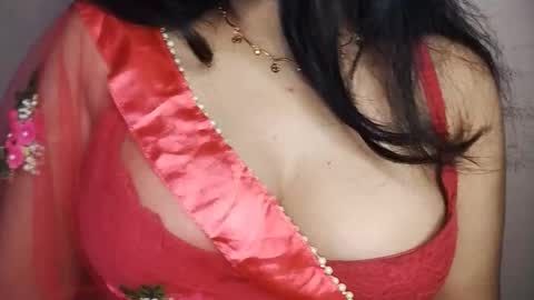 Snapshot of priyu_ chatting on 12/19/25, 04:58 priyu_ online show from 12/19/25, 04:58