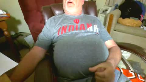 Snapshot of prlbob77 chatting on 03/04/25, 02:06 prlbob77 online show from 03/04/25, 02:06