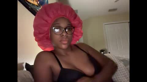 Snapshot of productivepussy chatting on 11/04/25, 07:29 ProductivePorn online show from 11/04/25, 07:29