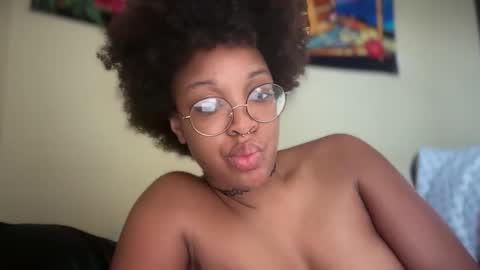 Snapshot of productivepussy chatting on 12/16/25, 07:08 ProductivePorn online show from 12/16/25, 07:08