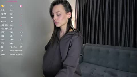 Sofi online show from 12/05/25, 08:12