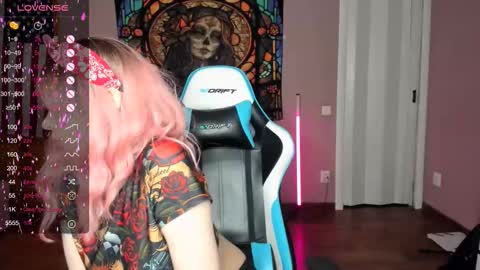 Di online show from 11/12/25, 03:01