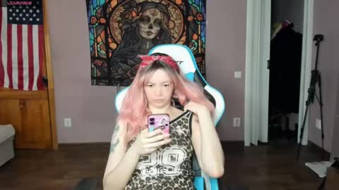 Di online show from 04/18/26, 07:45