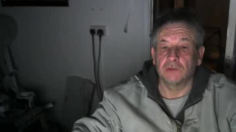 Snapshot of projectorepson chatting on 01/27/25, 09:55 projectorepson online show from 01/27/25, 09:55