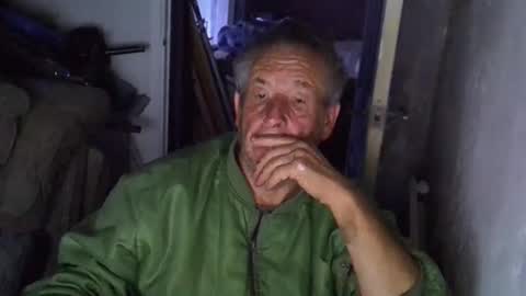 Snapshot of projectorepson chatting on 09/15/25, 06:19 projectorepson online show from 09/15/25, 06:19