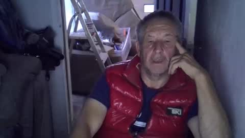 Snapshot of projectorepson chatting on 10/19/25, 04:29 projectorepson online show from 10/19/25, 04:29