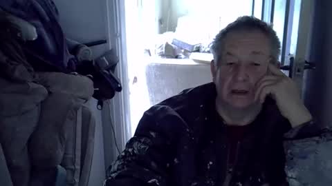 Snapshot of projectorepson chatting on 10/23/25, 02:05 projectorepson online show from 10/23/25, 02:05