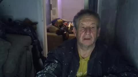 Snapshot of projectorepson chatting on 10/27/25, 06:45 projectorepson online show from 10/27/25, 06:45