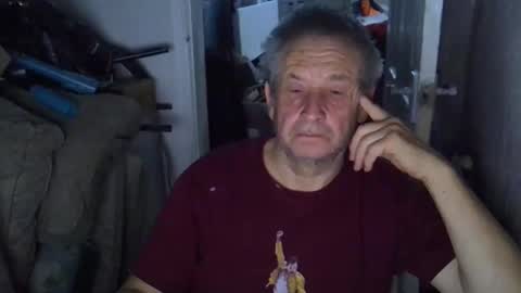 Snapshot of projectorepson chatting on 11/15/25, 06:26 projectorepson online show from 11/15/25, 06:26