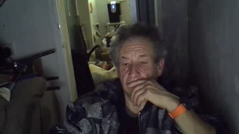 Snapshot of projectorepson chatting on 12/03/25, 06:39 projectorepson online show from 12/03/25, 06:39