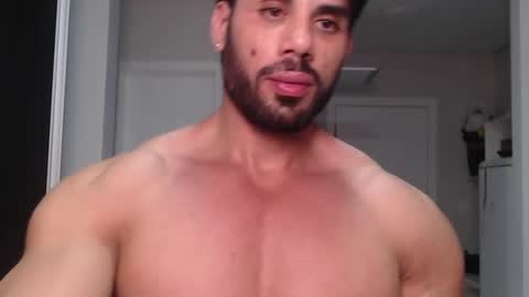 promuscles4u online show from 12/18/24, 03:37