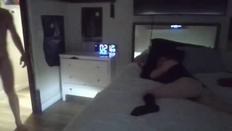 Snapshot of properfuct chatting on 10/28/25, 07:23 Properfuct online show from 10/28/25, 07:23