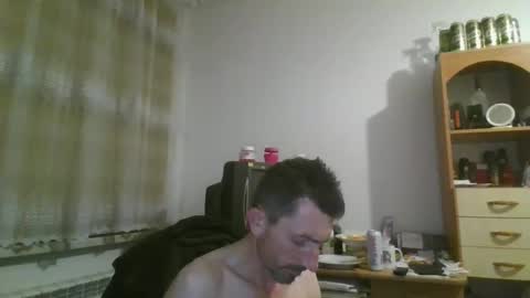 Snapshot of prosexualny chatting on 12/21/24, 09:36 Mariusz online show from 12/21/24, 09:36