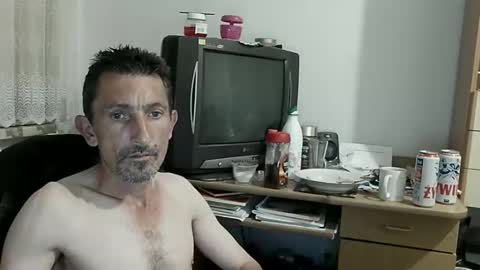 Snapshot of prosexualny chatting on 09/21/25, 11:17 Mariusz online show from 09/21/25, 11:17