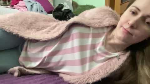 proud sweet 21 online show from 10/18/25, 10:10