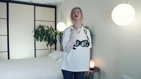 Snapshot of prudencebunyan chatting on 03/12/25, 01:51 prudencebunyan online show from 03/12/25, 01:51