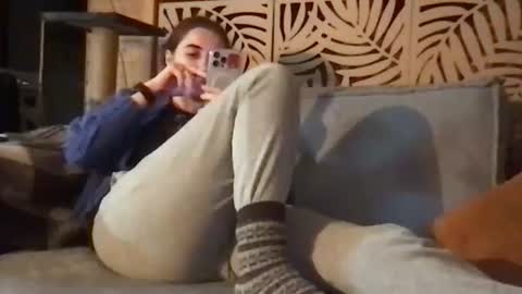 Queen of Pain online show from 01/12/25, 08:03