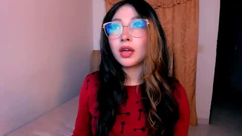 Snapshot of pscis_69 chatting on 12/31/24, 05:22 Mara online show from 12/31/24, 05:22