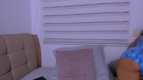 Snapshot of pscis_69 chatting on 11/29/25, 01:52 Mara online show from 11/29/25, 01:52