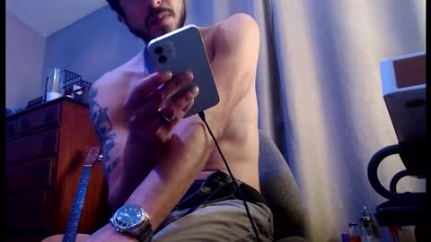 Snapshot of psilocipher chatting on 12/18/25, 02:28 Sk8wave online show from 12/18/25, 02:28