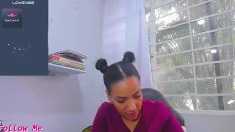 psique_naughty2 online show from 10/31/25, 06:09