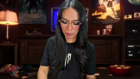 Snapshot of psychiq chatting on 01/13/25, 11:52 psychiq online show from 01/13/25, 11:52