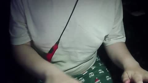 Snapshot of pt35l chatting on 12/21/25, 02:30 your mysterious man online show from 12/21/25, 02:30