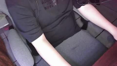 your mysterious man online show from 04/16/26, 02:45