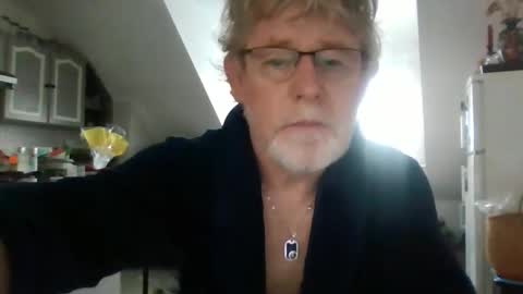 ptitrouquin online show from 11/25/25, 08:03