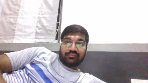 Snapshot of ptl1711 chatting on 01/01/25, 05:11 ptl1711 online show from 01/01/25, 05:11