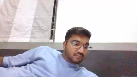 Snapshot of ptl1711 chatting on 02/18/25, 03:43 ptl1711 online show from 02/18/25, 03:43