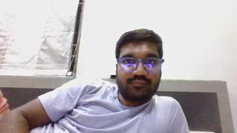 Snapshot of ptl1711 chatting on 09/09/25, 03:33 ptl1711 online show from 09/09/25, 03:33