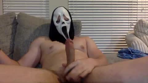 Snapshot of publicjerk69 chatting on 10/22/25, 12:33 publicjerk69 online show from 10/22/25, 12:33