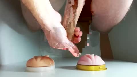 Snapshot of pude90 chatting on 10/13/25, 06:35 PuDe90 online show from 10/13/25, 06:35