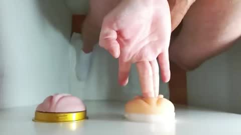 Snapshot of pude90 chatting on 12/23/25, 07:28 PuDe90 online show from 12/23/25, 07:28